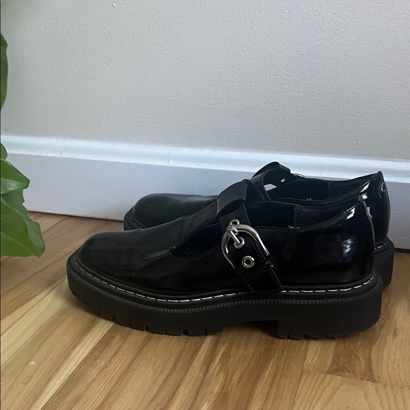 Circus by Sam Edelman Black Patent Mary Jane Flats - Picture 3 of 9